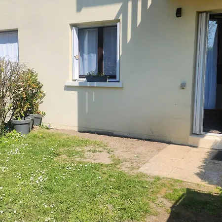 2 Close To The - * Blonville-sur-Mer