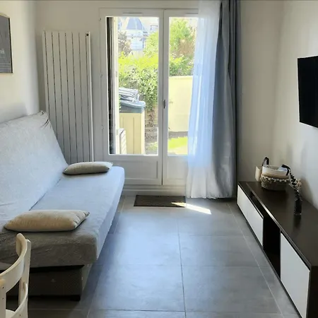 Appartement 2 Near The -